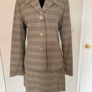 Blazer & Skirt Set Timeless Style USM-EU38